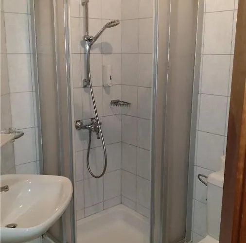 Otel Mader Gubo & Co Kg