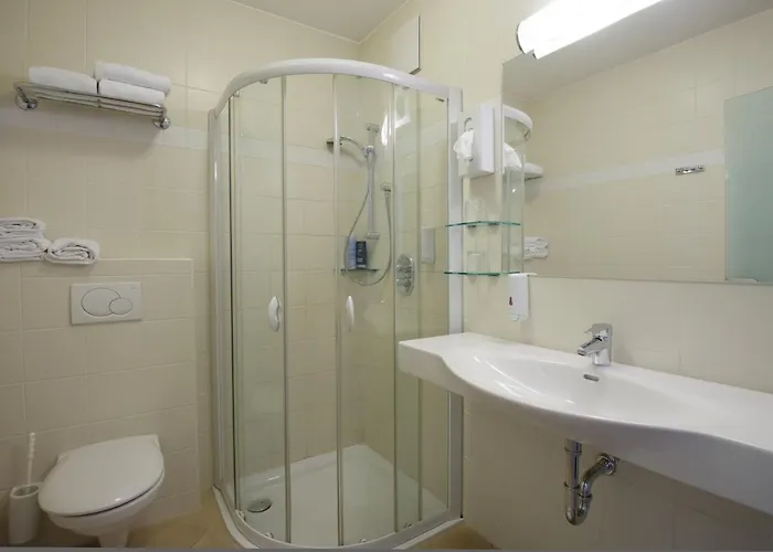 Ξενοδοχείο Mader Gubo & Co Kg 3*